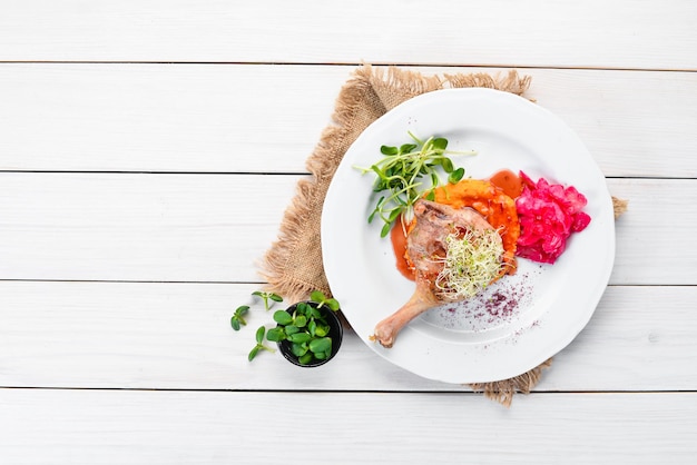 Farfurie cu preparat colorat